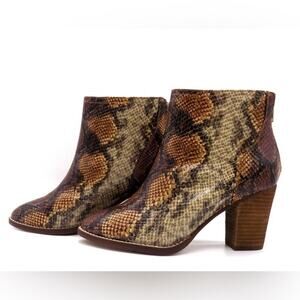 Zigi Soho Harlan Snake Print Ankle Chelsea Booties Size 9 NEW Brown